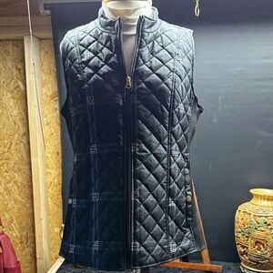 Elegant Black Quilted Vest for Women